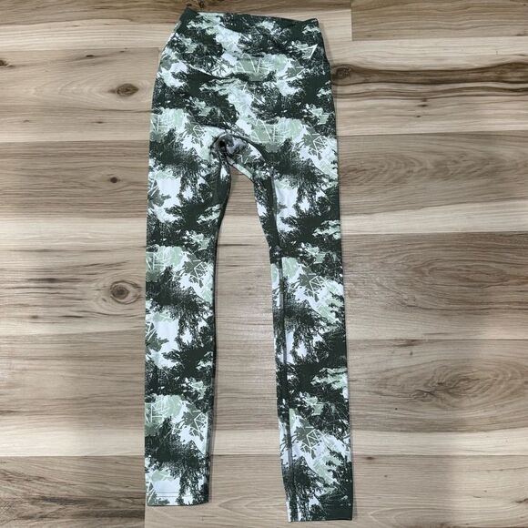 Gymshark Training Leggings Green Camo Print Athletic Women’s Small - Picture 3 of 3
